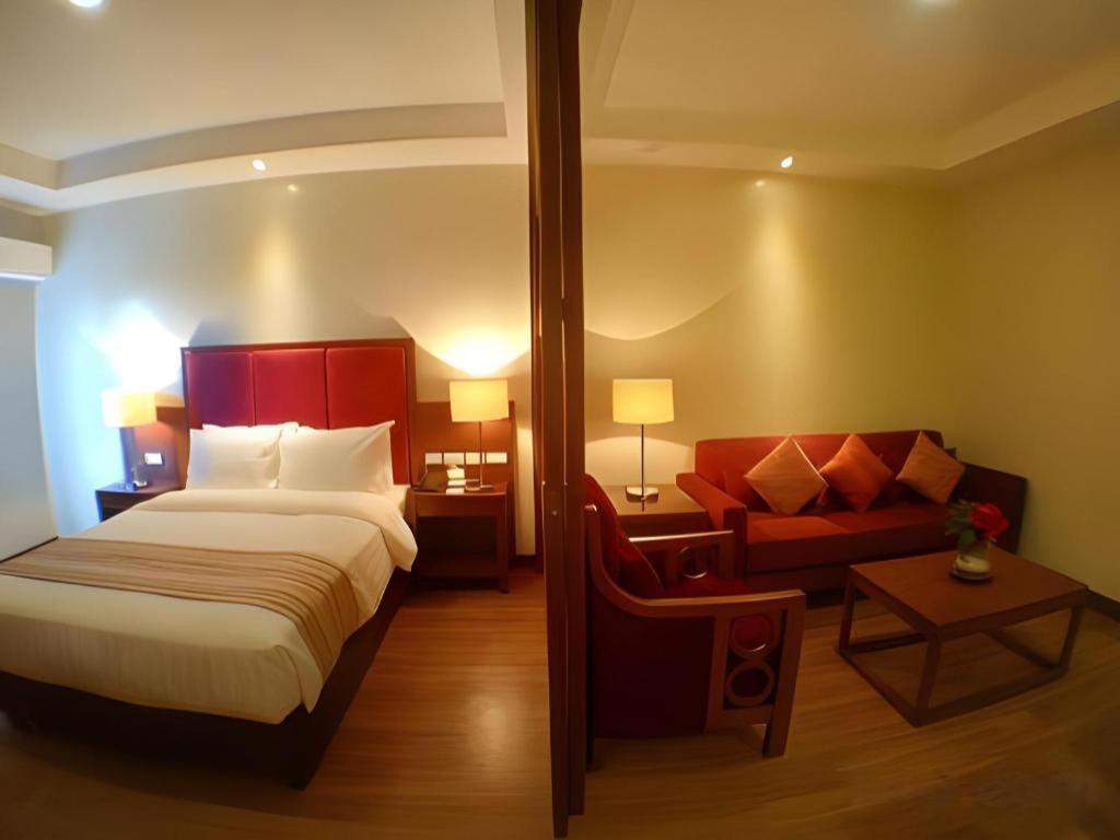 Mansion Garden Hotel Olongapo Exterior photo