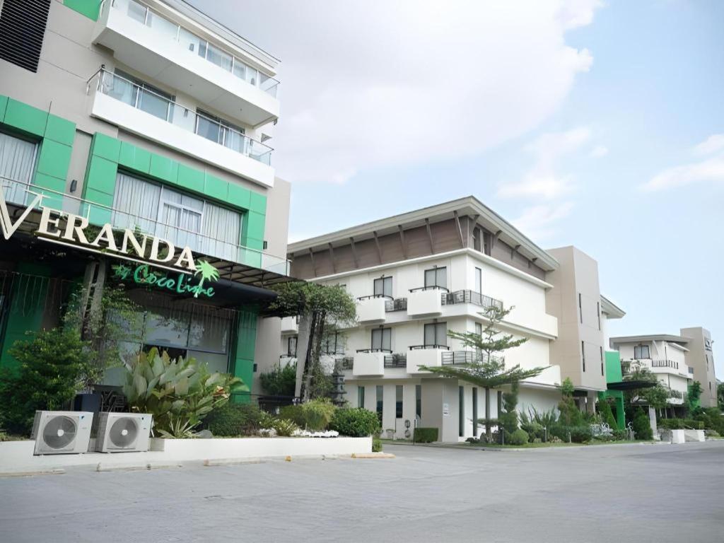 Mansion Garden Hotel Olongapo Exterior photo