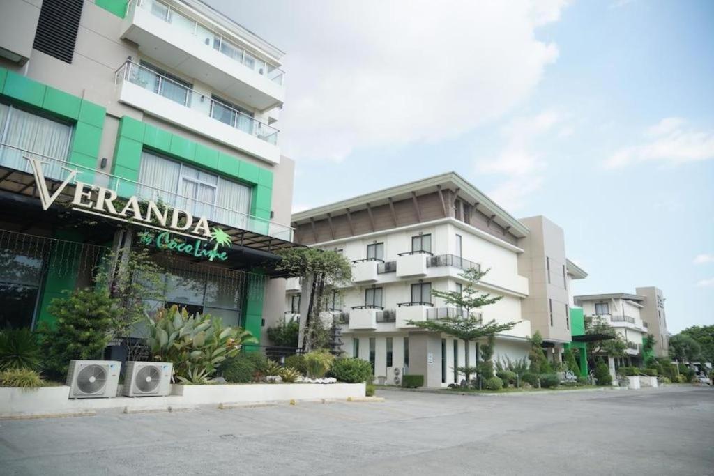 Mansion Garden Hotel Olongapo Exterior photo
