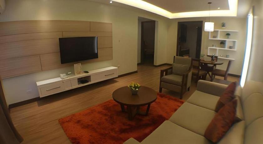 Mansion Garden Hotel Olongapo Exterior photo