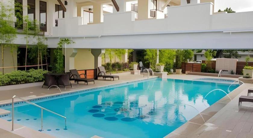Mansion Garden Hotel Olongapo Exterior photo