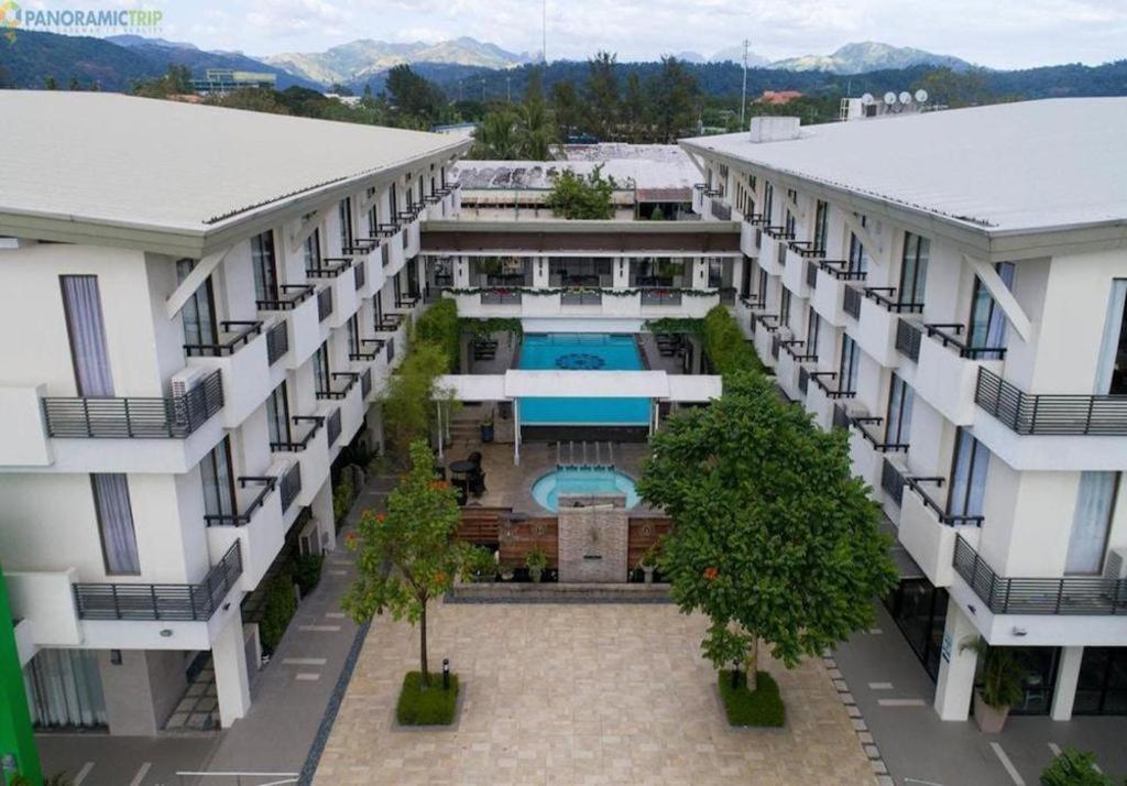 Mansion Garden Hotel Olongapo Exterior photo